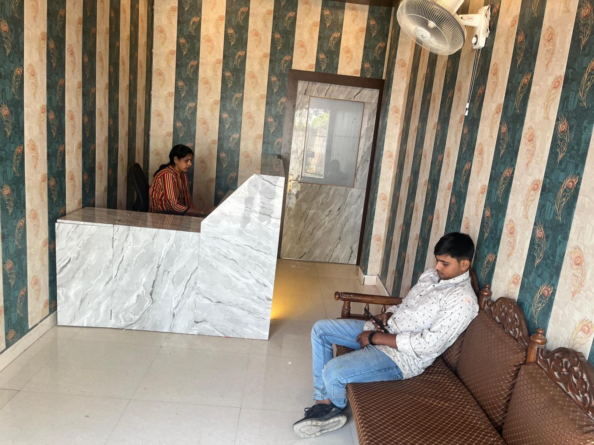 Saanvi Residency Inn - Varanasi, Varanasi